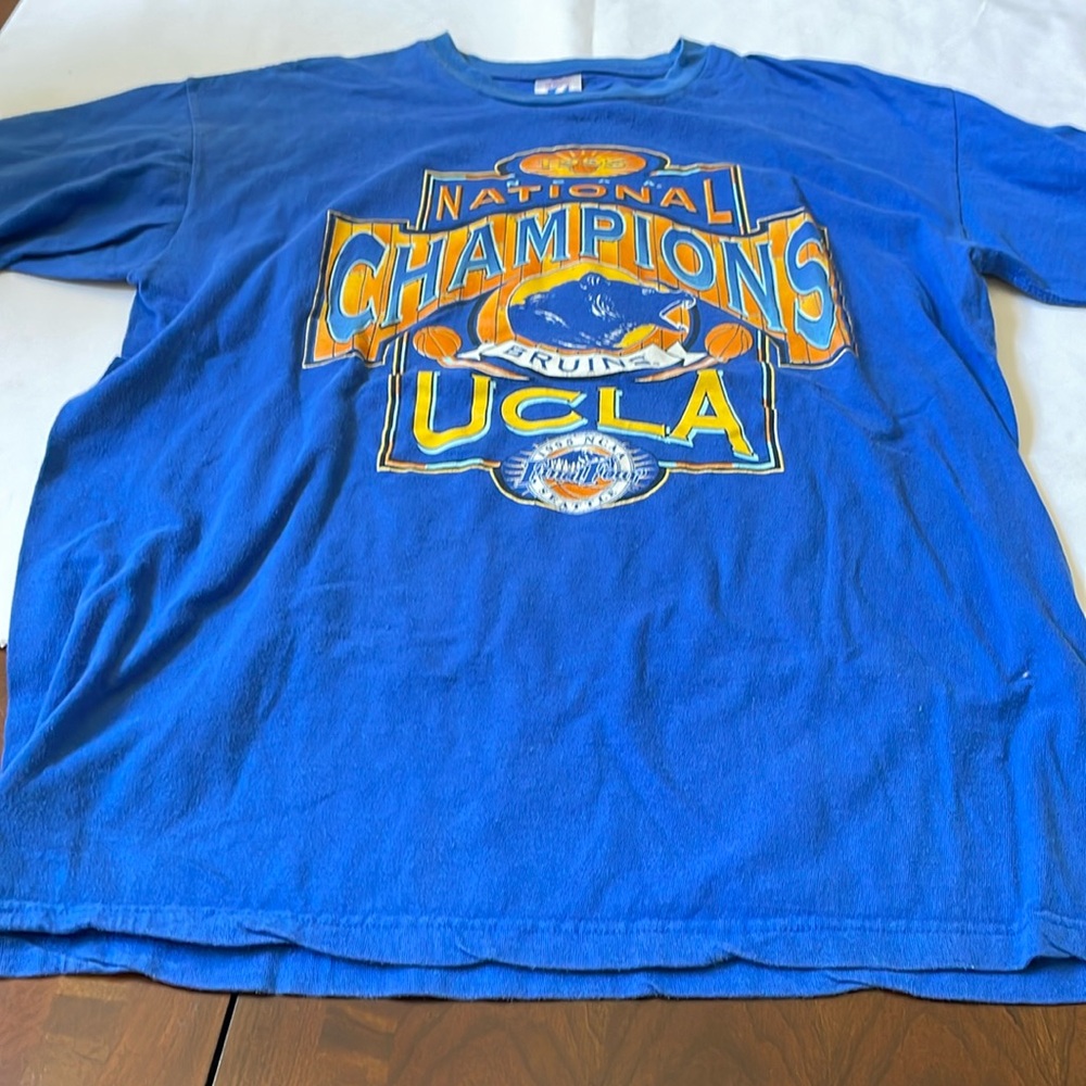 Vintage 1995 UCLA Bruins NCAA National Championship Final Four t-shirt size XL